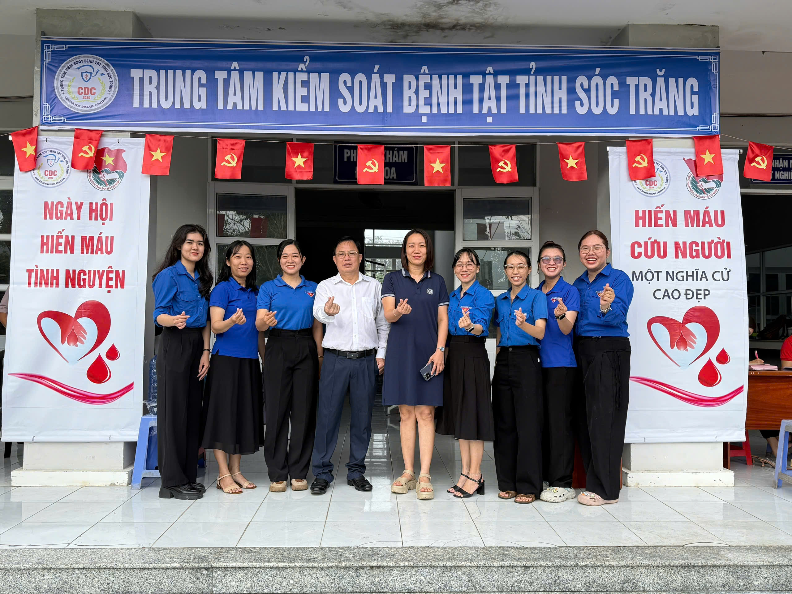 Ngày hội hiến máu tình nguyện tại Sóc Trăng: hơn 120 người tham gia, thu về 129 đơn vị máu và gây quỹ hơn 5 triệu đồng