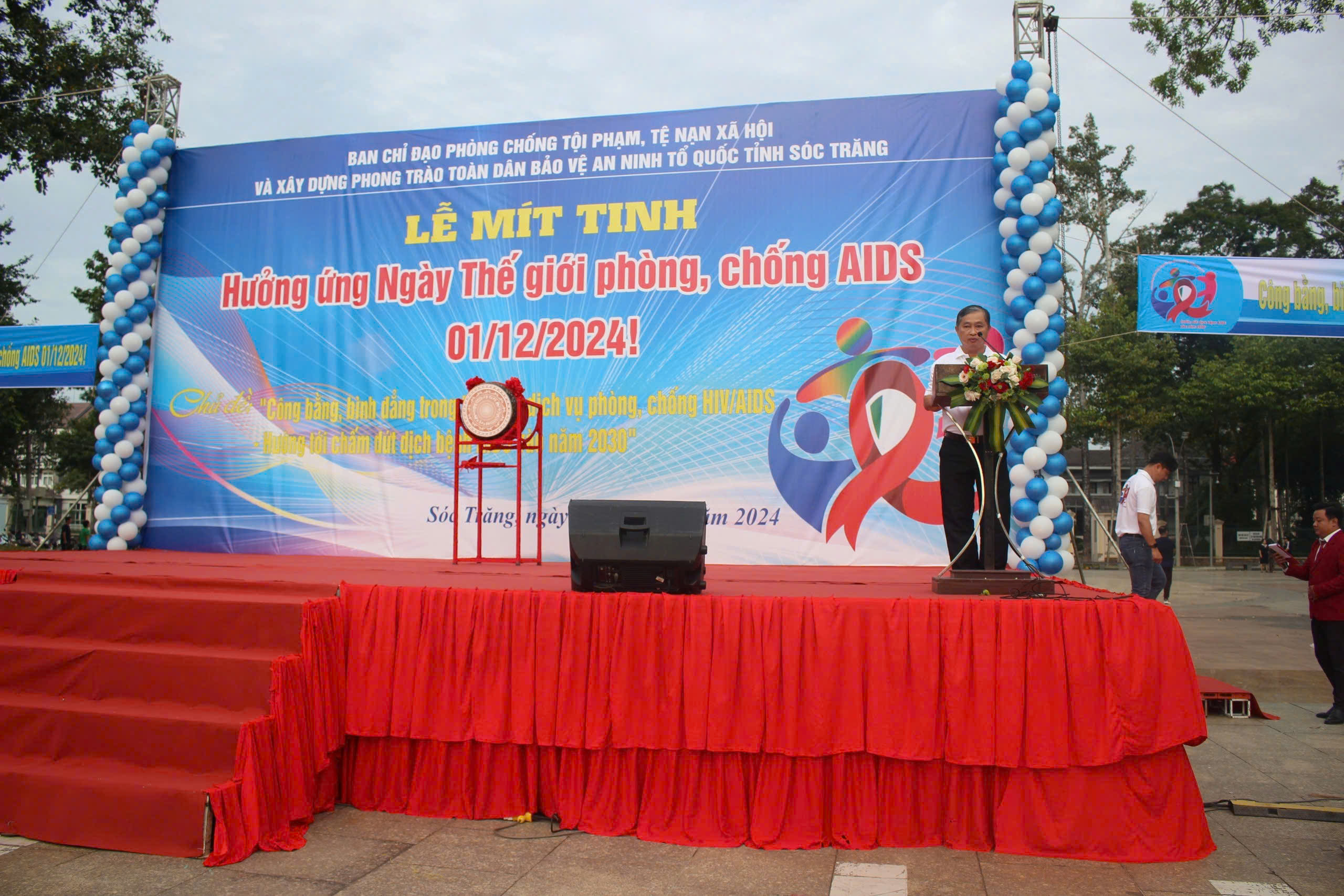 Lễ  mít tinh Hưởng ứng ngày Thế giới phòng, chống AIDS 01/12/2024