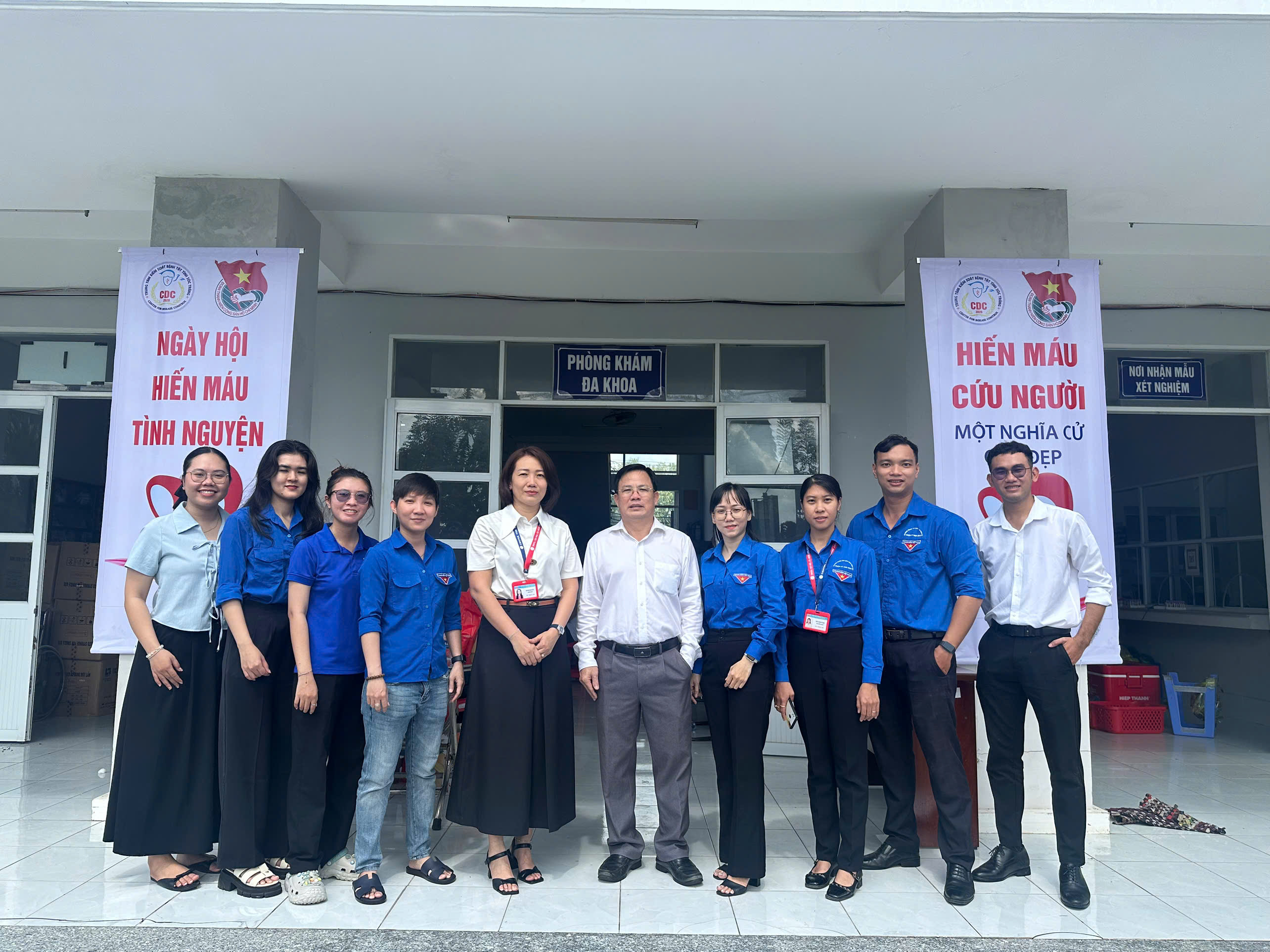 Một giọt máu cho đi – Một cuộc đời ở lại