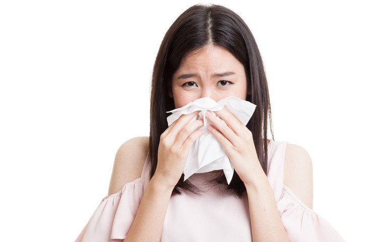 Phân biệt cúm A với cảm lạnh, viêm mũi họng cấp
