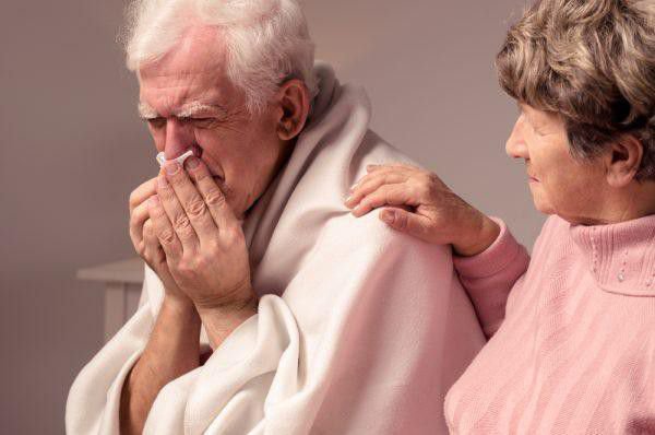 Bệnh cúm ở người cao tuổi dễ chuyển nặng, phòng ngừa cách nào?